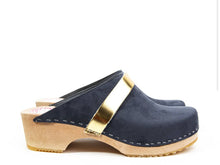 Load image into Gallery viewer, Fall In Love Clogs