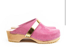 Load image into Gallery viewer, Fall In Love Clogs