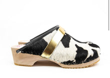 Load image into Gallery viewer, Fall In Love Clogs