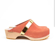 Load image into Gallery viewer, Fall In Love Clogs