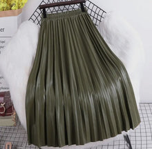 Load image into Gallery viewer, Leather Pleated Skirt
