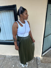Load image into Gallery viewer, Leather Pleated Skirt
